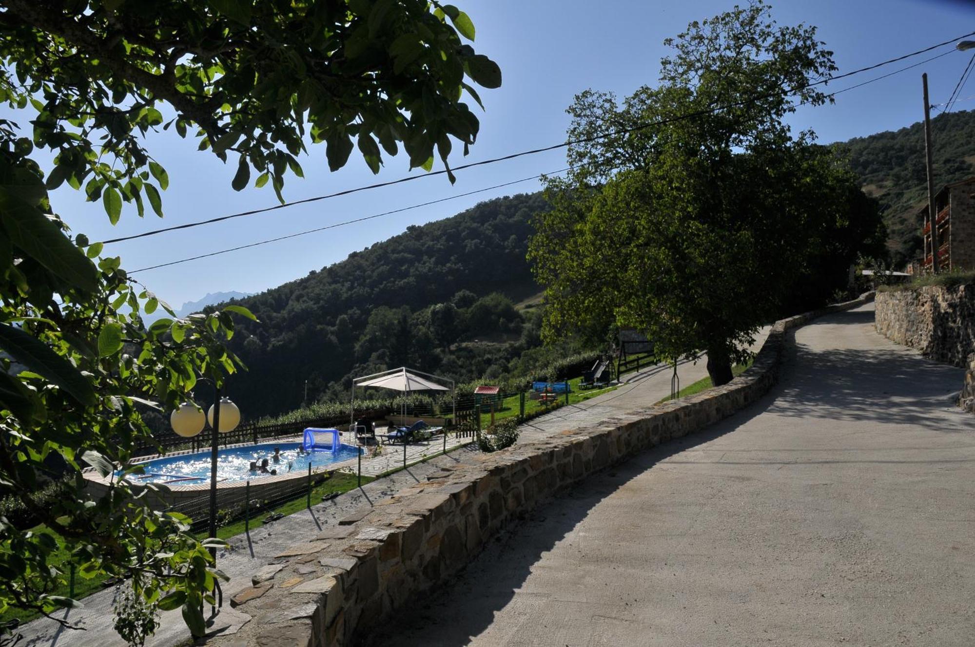 Viviendas Rurales Pena Sagra Cahecho Exterior photo